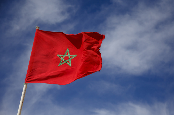 marokko marokkanische flagge am himmel