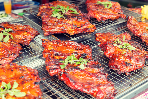 fleischgrill am strassenmarkt