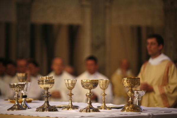 messe in der kathedrale saint jean