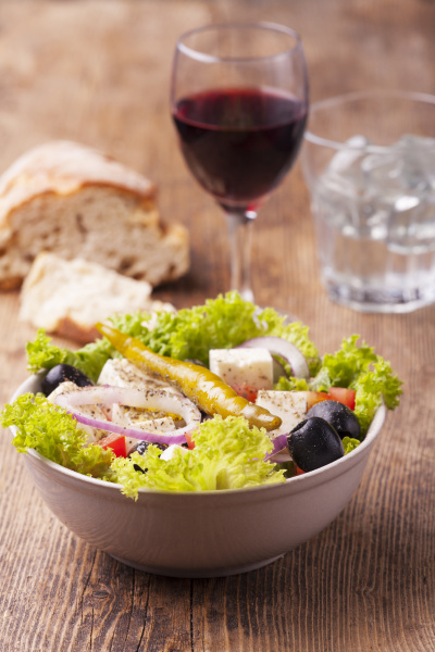 griechischer Salat mit Oliven - Lizenzfreies Bild #22719577 ...