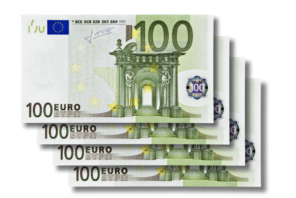 vier 100 euro banknoten