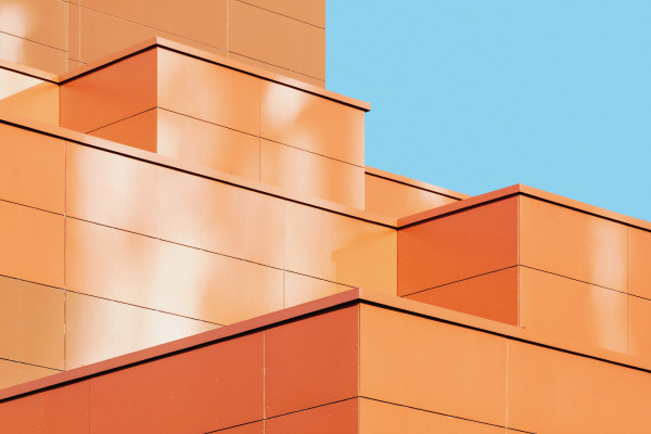 moderne gebaeudefassade detail abstrakte architektonische metallform