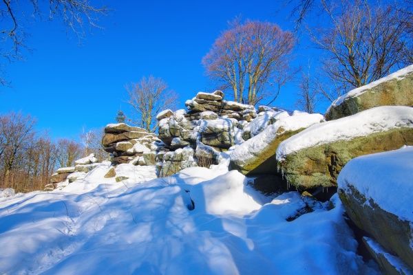 hoher stein im winter im lausitzer