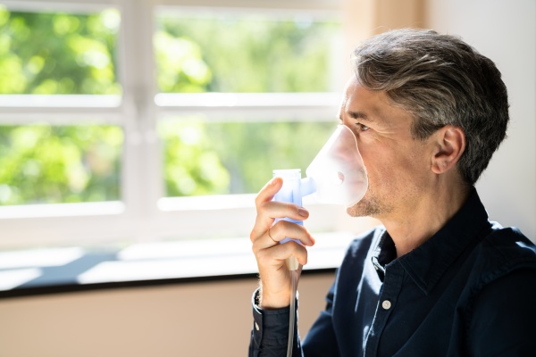 sauerstoffmaske fuer lungenerkrankungen und fibrose