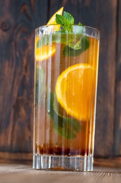 dutch orange cup cocktail