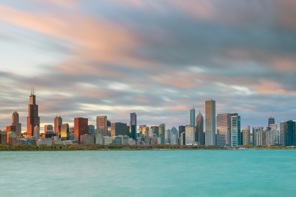 downtown chicago skyline bei sonnenuntergang