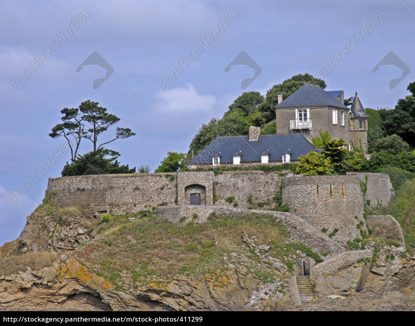Anse Du Guesclin Haus Am Meer Bretagne Lizenzfreies Bild
