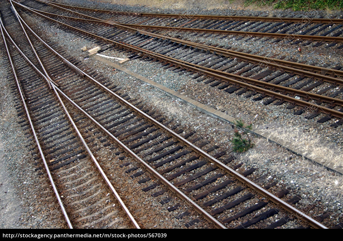 Eisenbahnschienen - Stockfoto - #567039 - Bildagentur PantherMedia