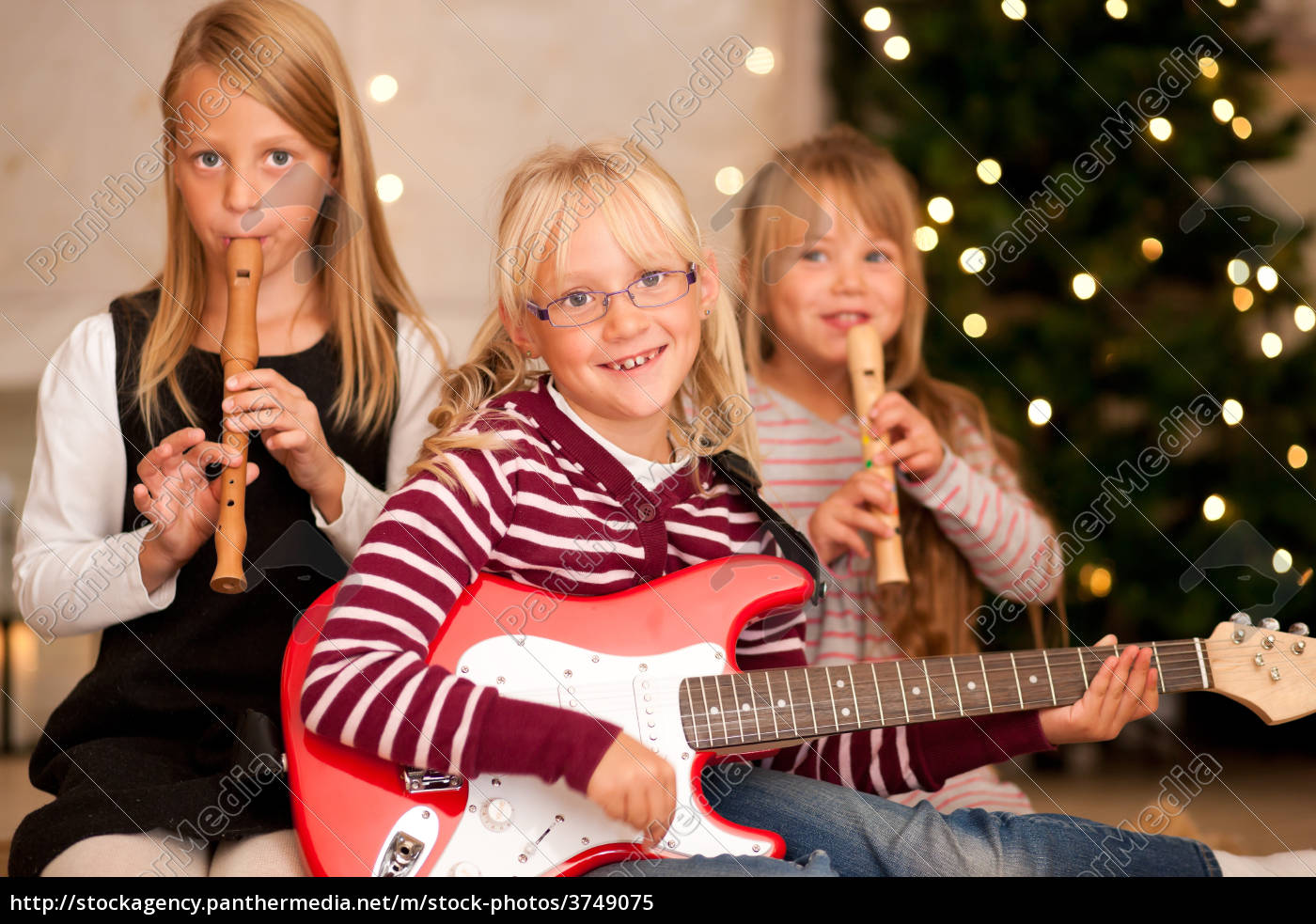 Kinder Musizieren An Weihnachten Lizenzfreies Bild Bildagentur Panthermedia