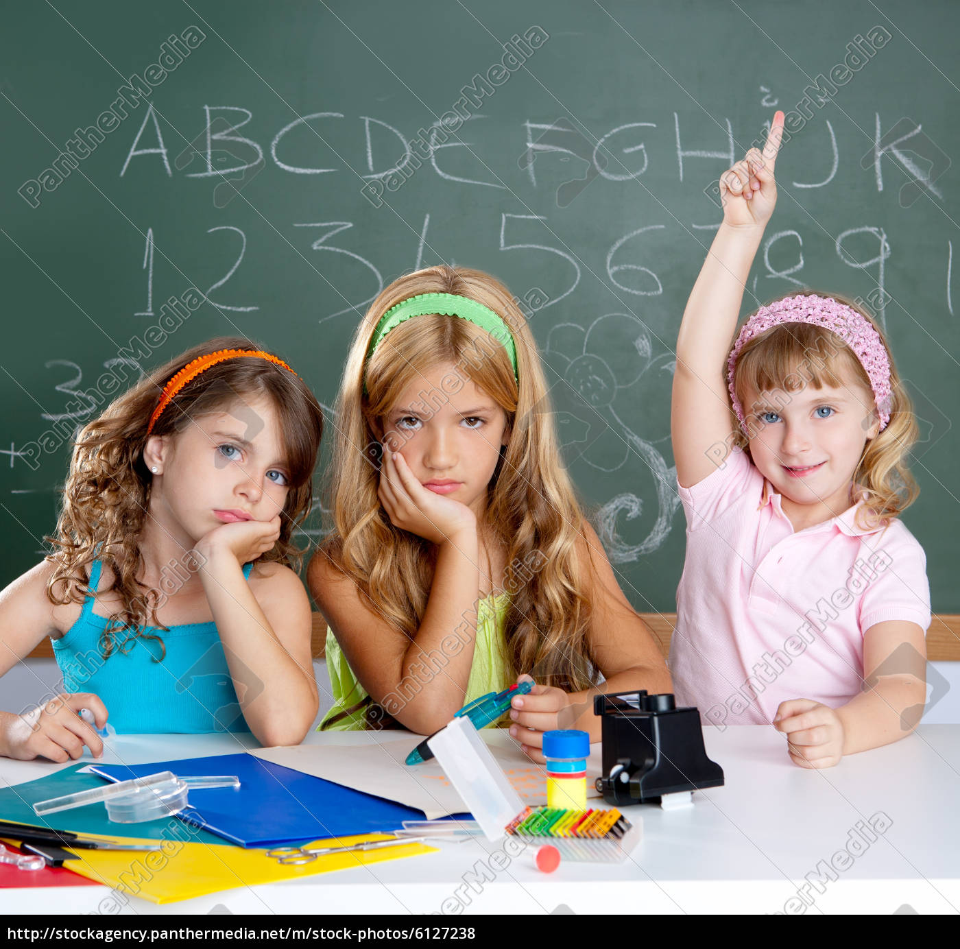 Langweilig Traurig Schuler Mit Klugen Kinder Madchen Stock Photo 6127238 Bildagentur Panthermedia