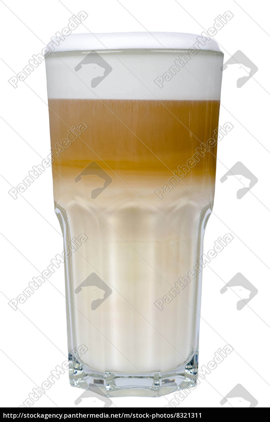 Latte Macchiato Im Glas Freigestellt Lizenzfreies Bild Bildagentur Panthermedia