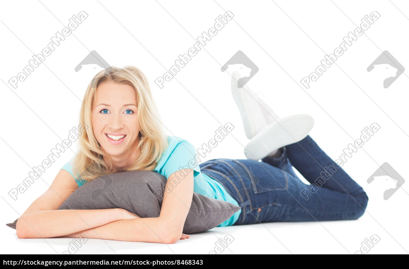 Junge Frau Liegt Auf Dem Boden Stockfoto 8468343 Bildagentur