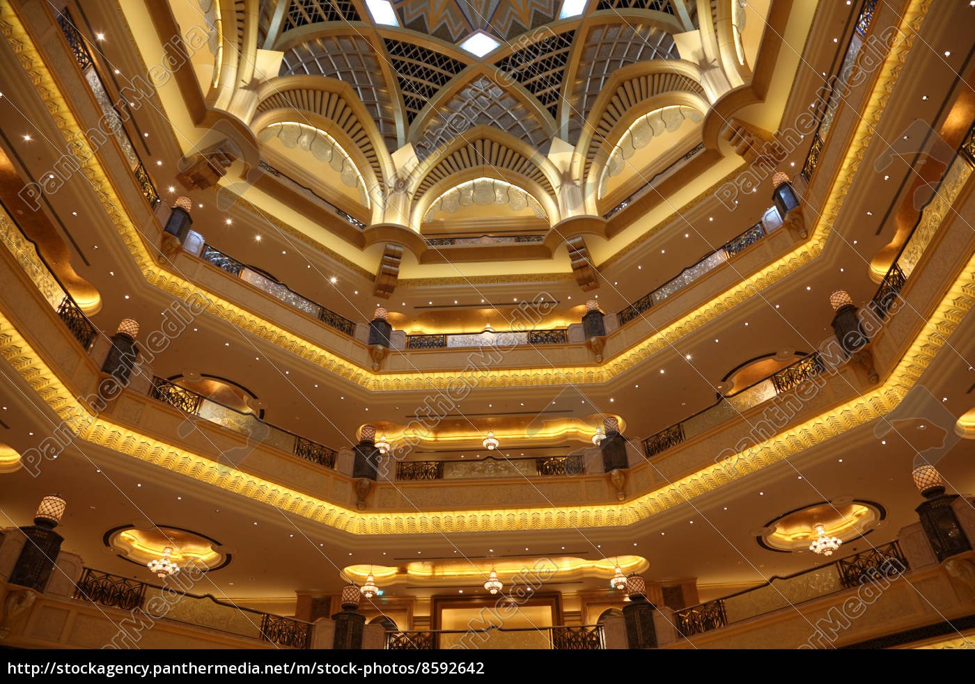 Stockfoto 8592642 Emirates Palace In Abu Dhabi Vereinigte Arabische Emirate
