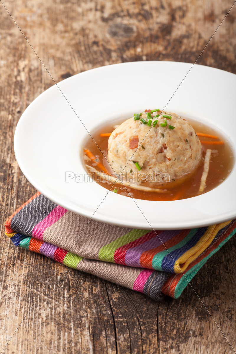 Speckknödelsuppe - Lizenzfreies Foto - #9653548 | Bildagentur PantherMedia