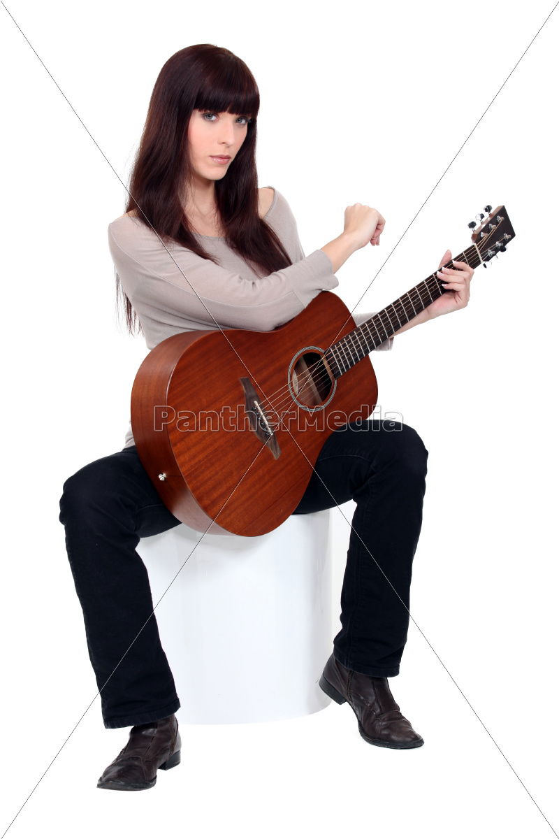 Junge Frau Spielt Gitarre Stockfoto Bildagentur Panthermedia