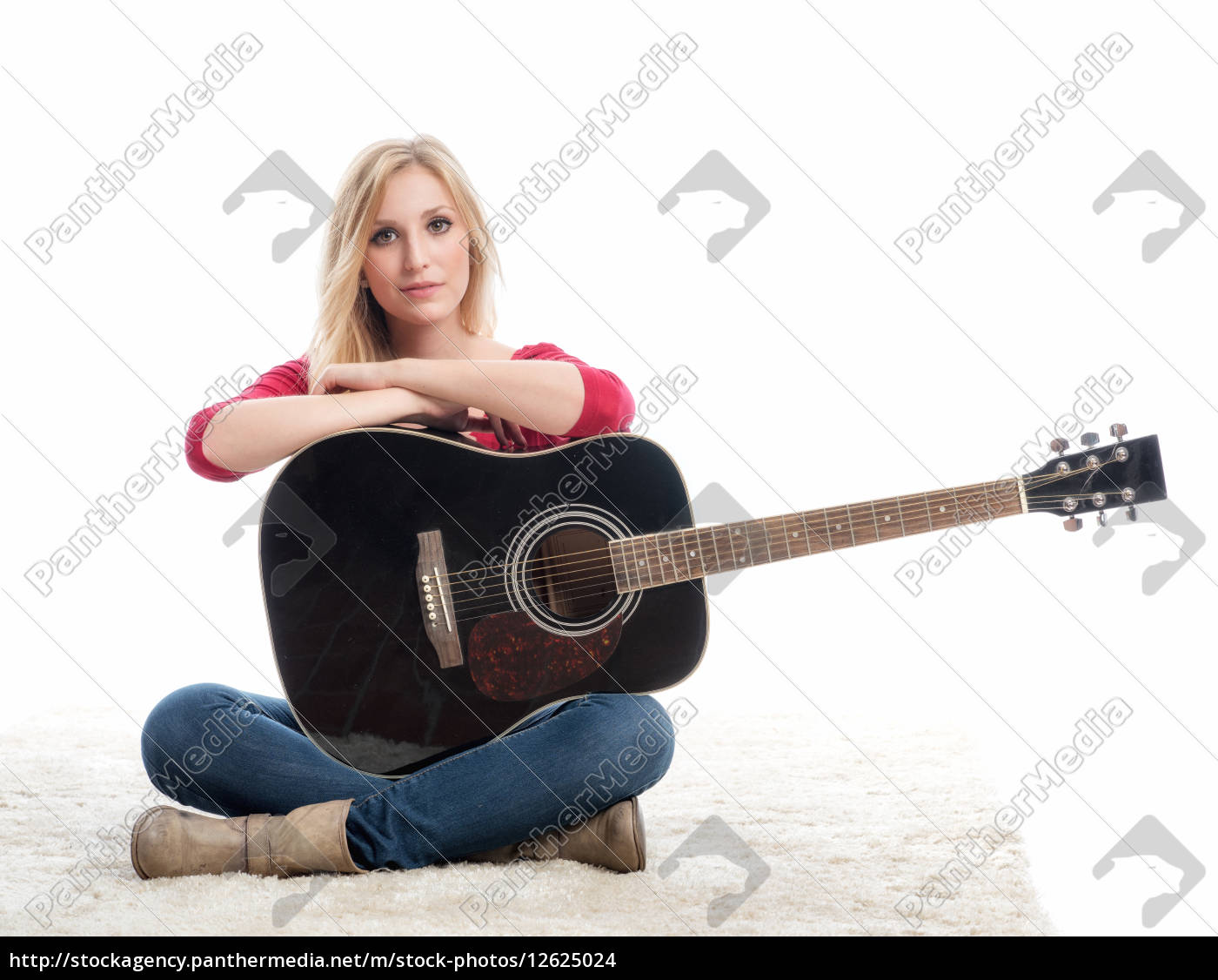 Frau Mit Gitarre Lizenzfreies Foto Bildagentur Panthermedia