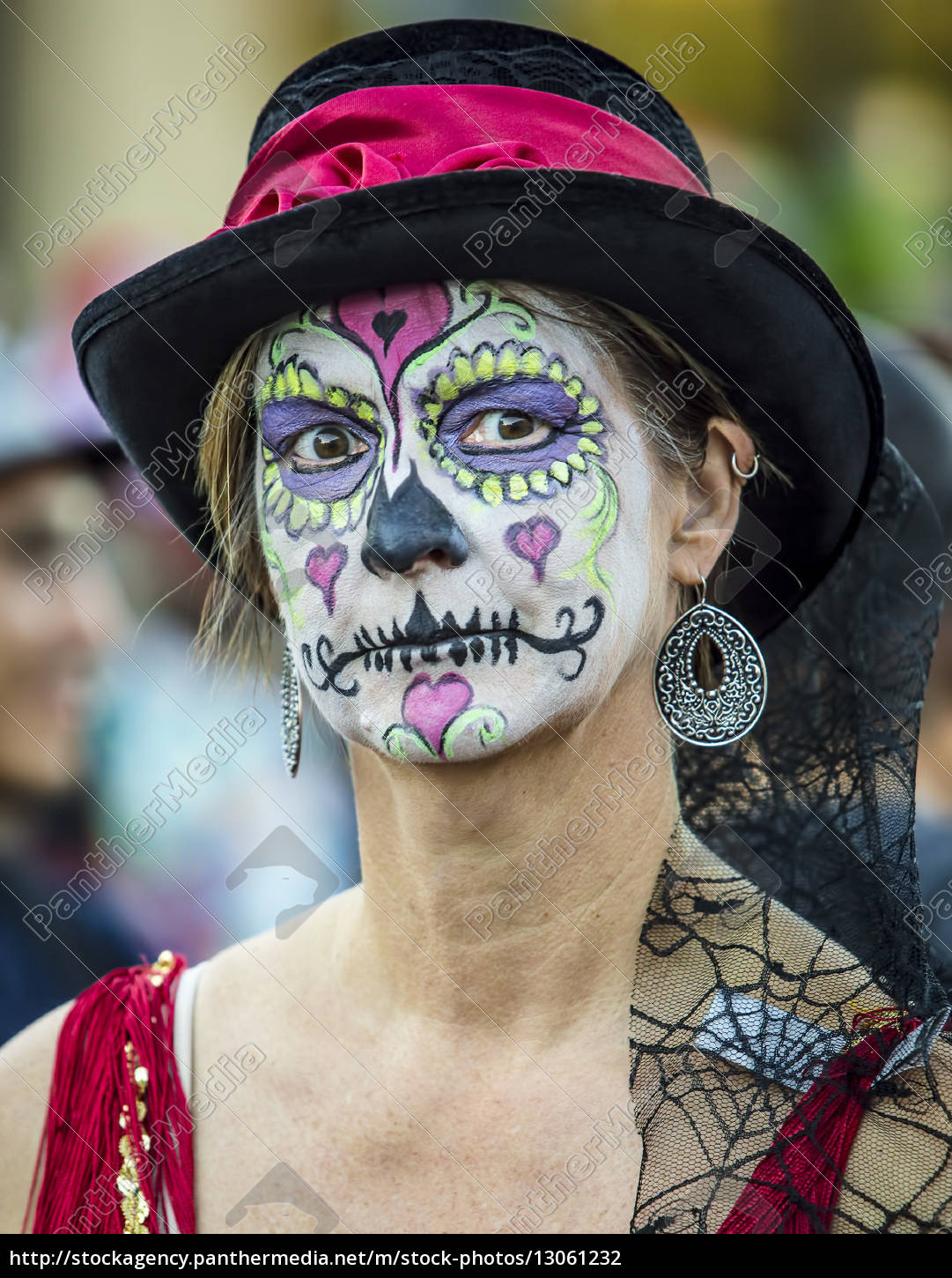 Frau In Dia De Los Muertos Make Up Lizenzfreies Foto Bildagentur Panthermedia