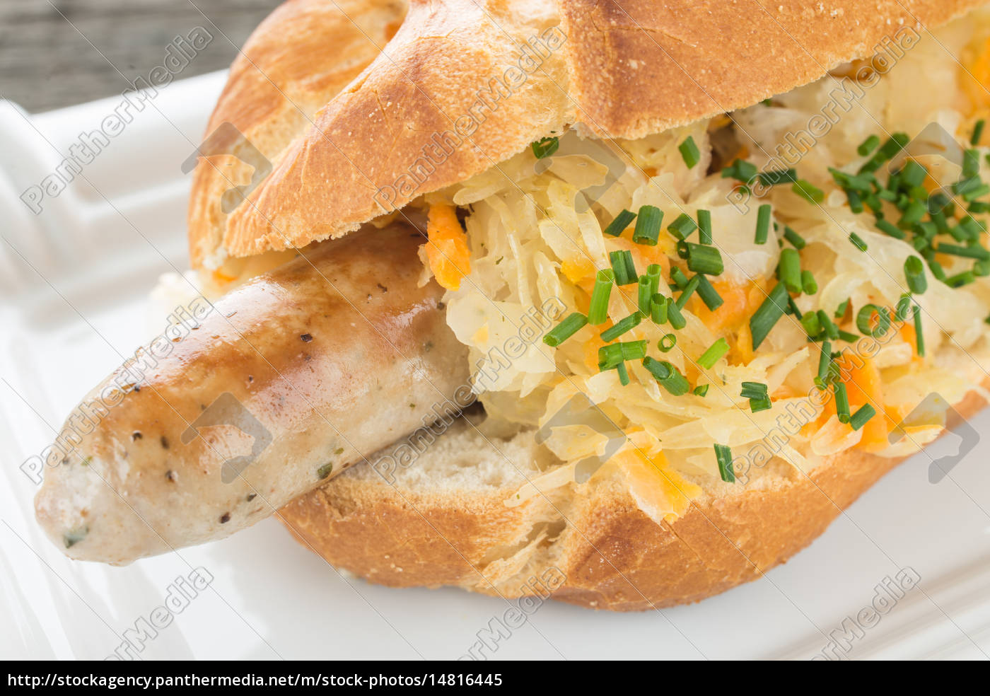 Nahaufnahme Bratwurst Im Brotchen Stockfoto Bildagentur Panthermedia