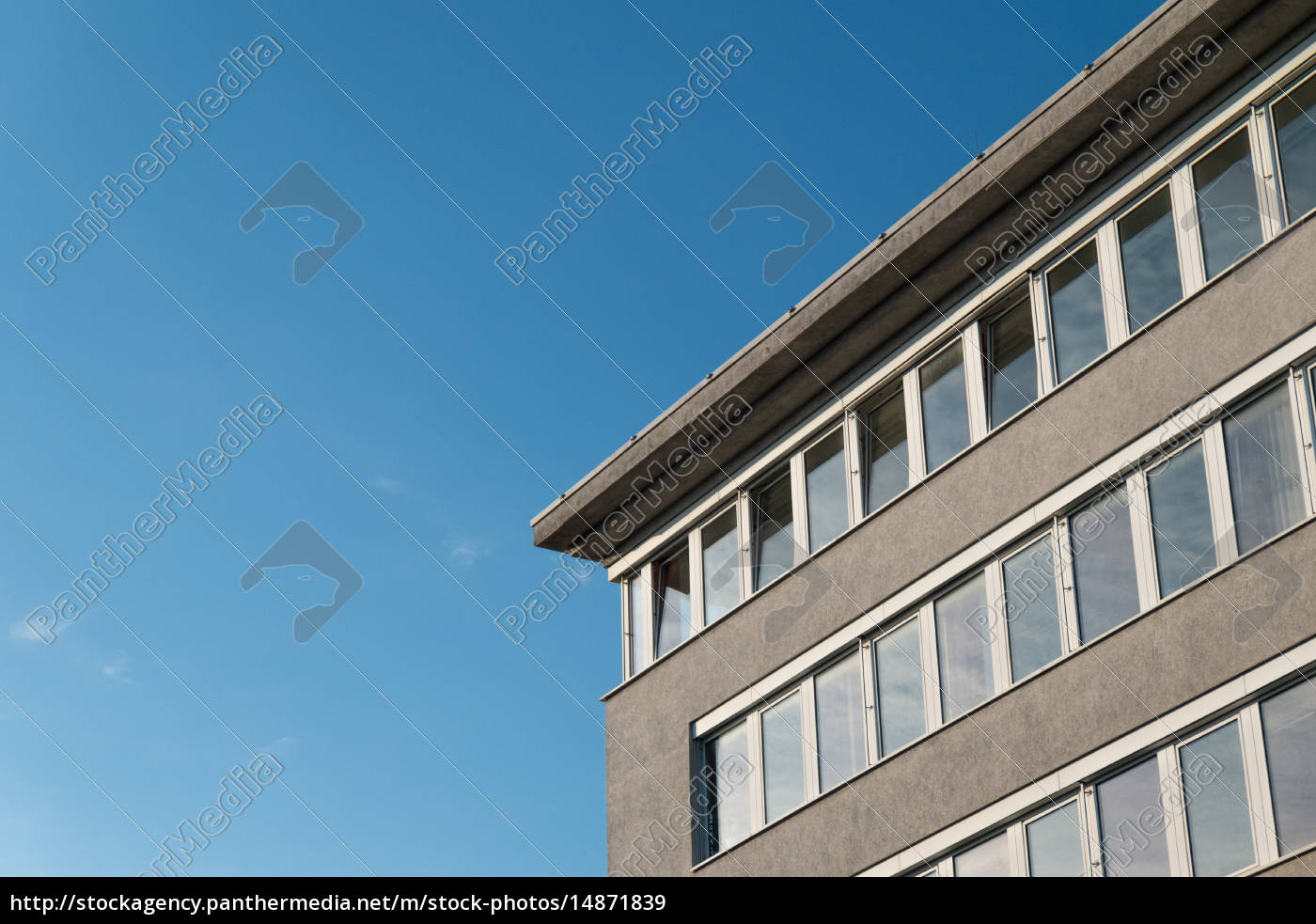 Burogebaude Mit Fenster Lizenzfreies Bild 14871839 Bildagentur Panthermedia