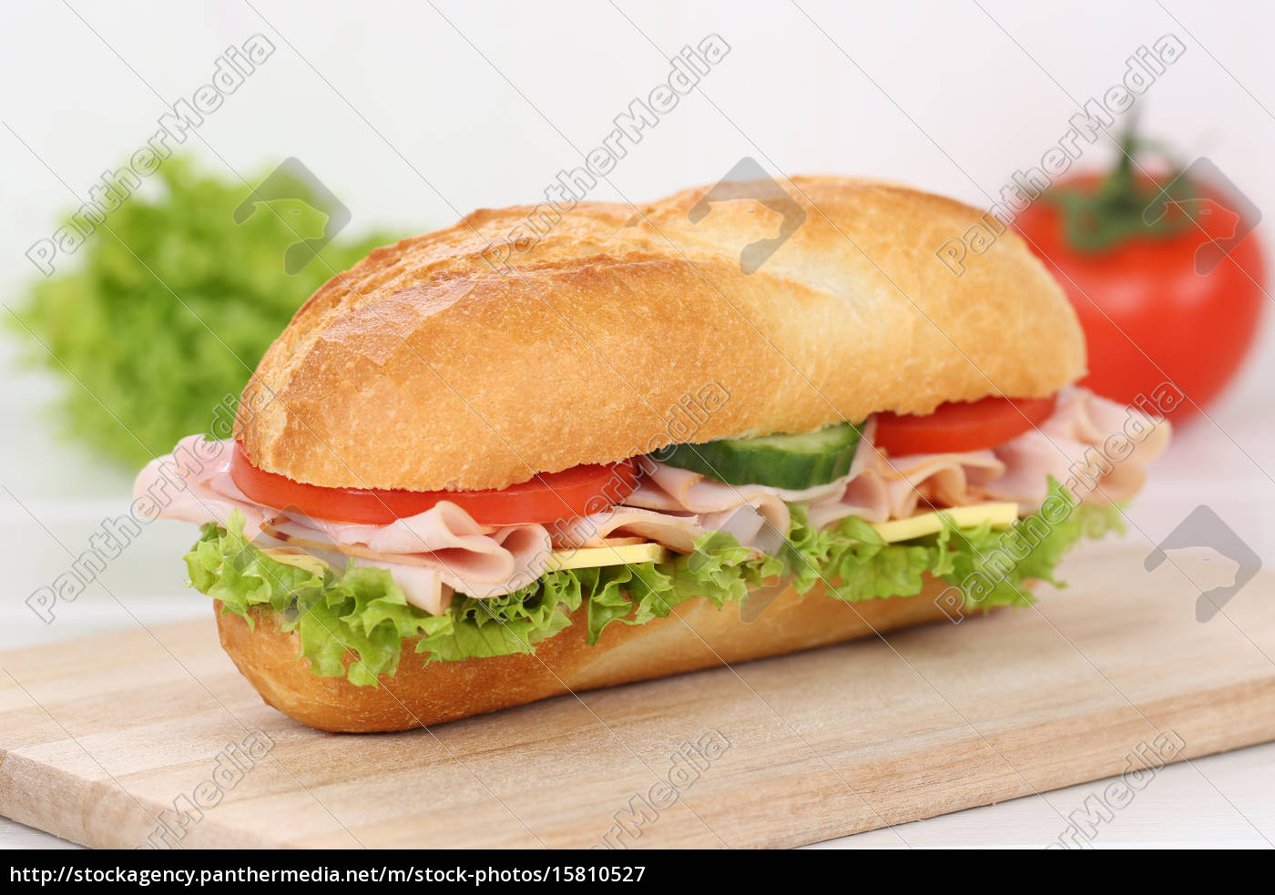 Sandwich Baguette zum Frühstück belegt mit Schinken - Lizenzfreies Bild ...