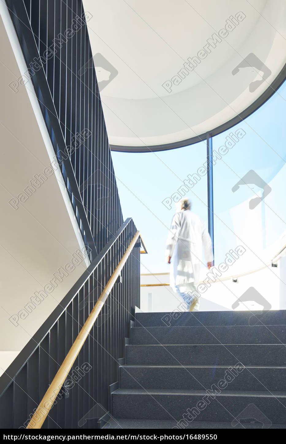 Treppenhaus Modern Klinik Arzt Stock Photo Bildagentur Panthermedia