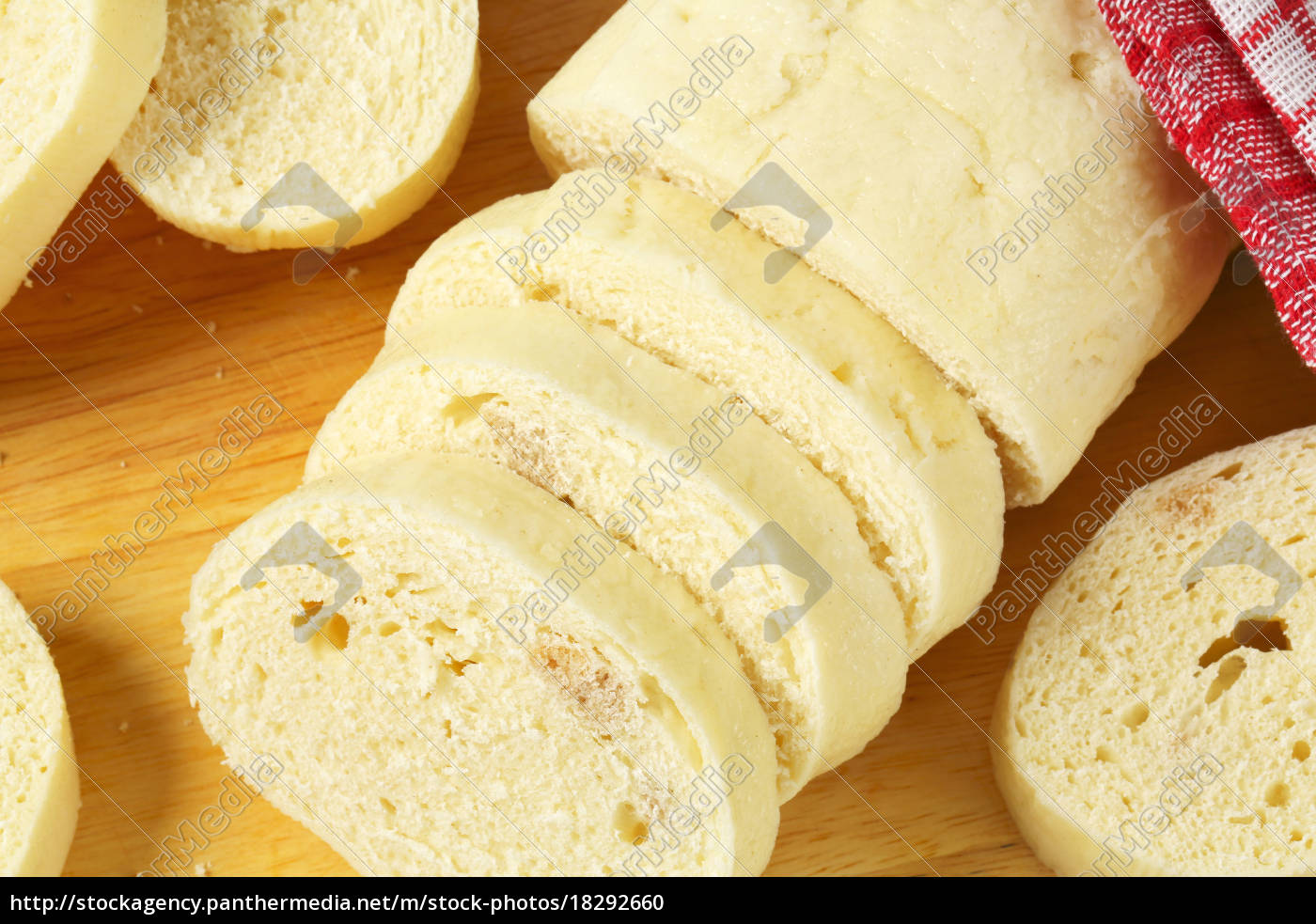 gehobene brotknödel - Lizenzfreies Foto - #18292660 | Bildagentur ...