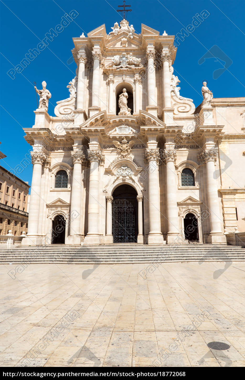 Die Kathedrale Von Syrakus In Sizilien Italien Lizenzfreies Foto Bildagentur Panthermedia