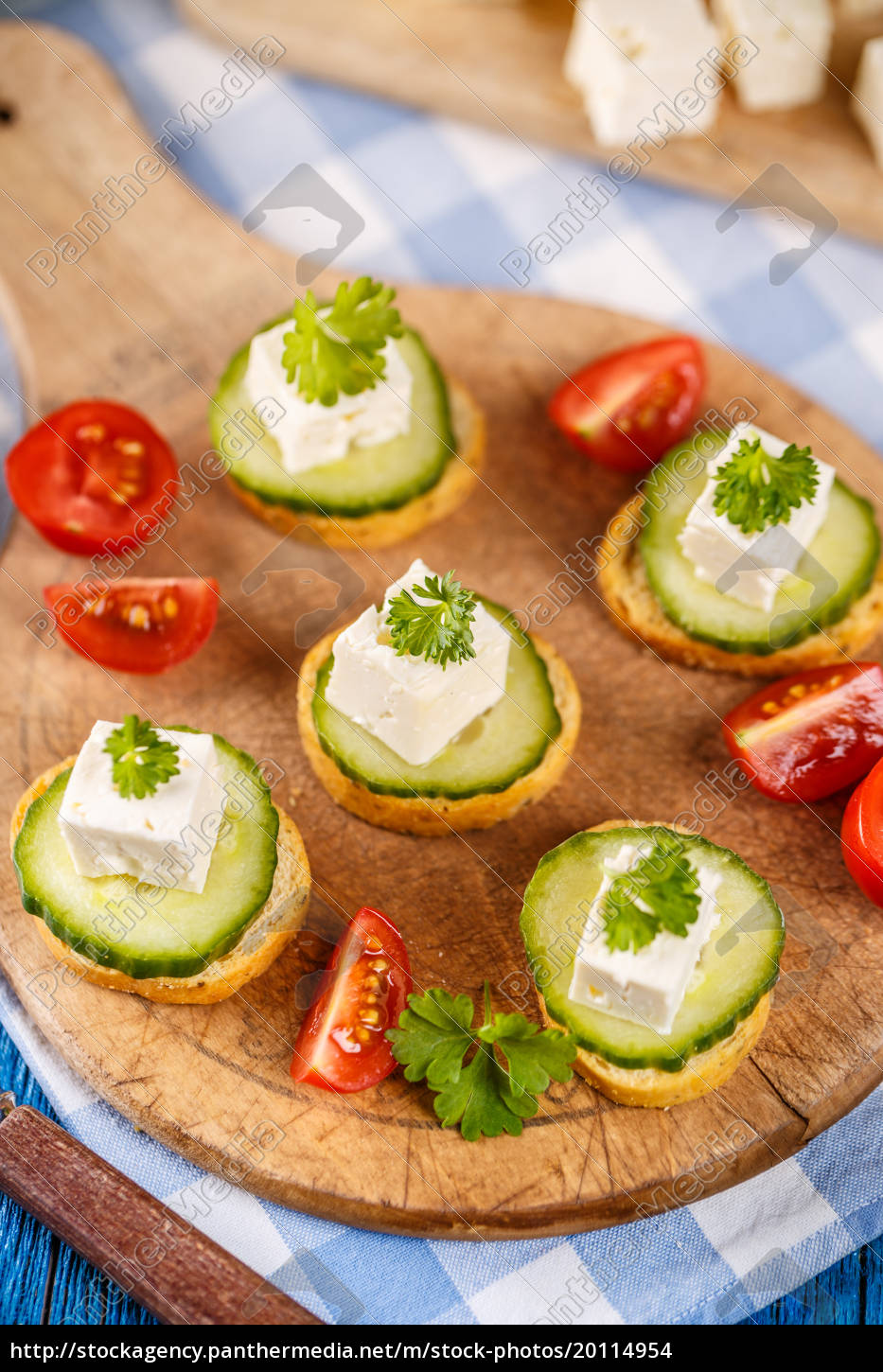 bruschetta mit feta-käse - Stock Photo - #20114954 | Bildagentur ...