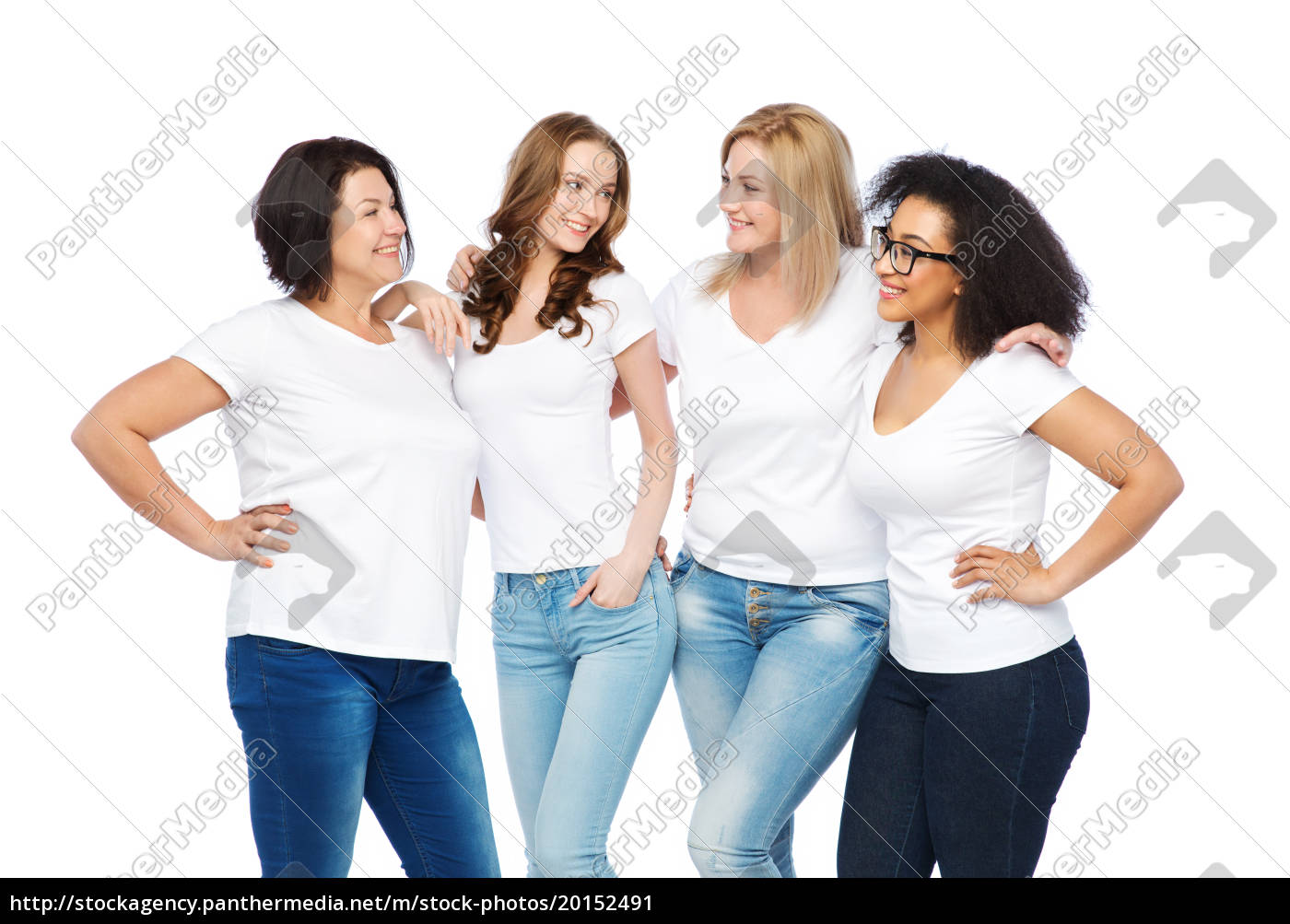 Gruppe Glückliche Verschiedene Frauen In Den Weißen Stockfoto 20152491 Bildagentur 