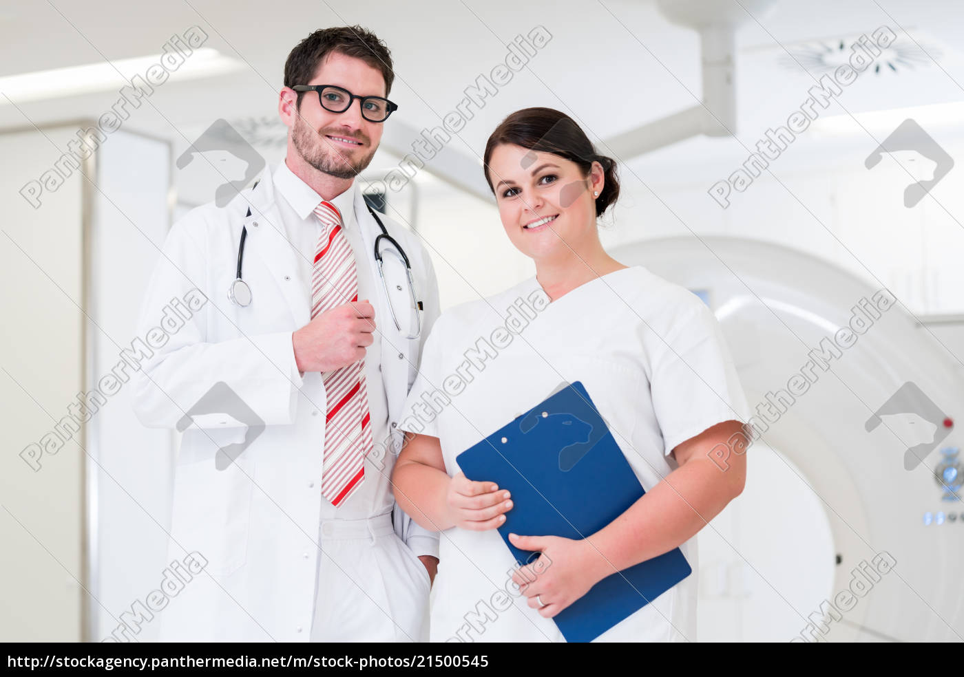 Die Krankenschwester Und Der Doktor