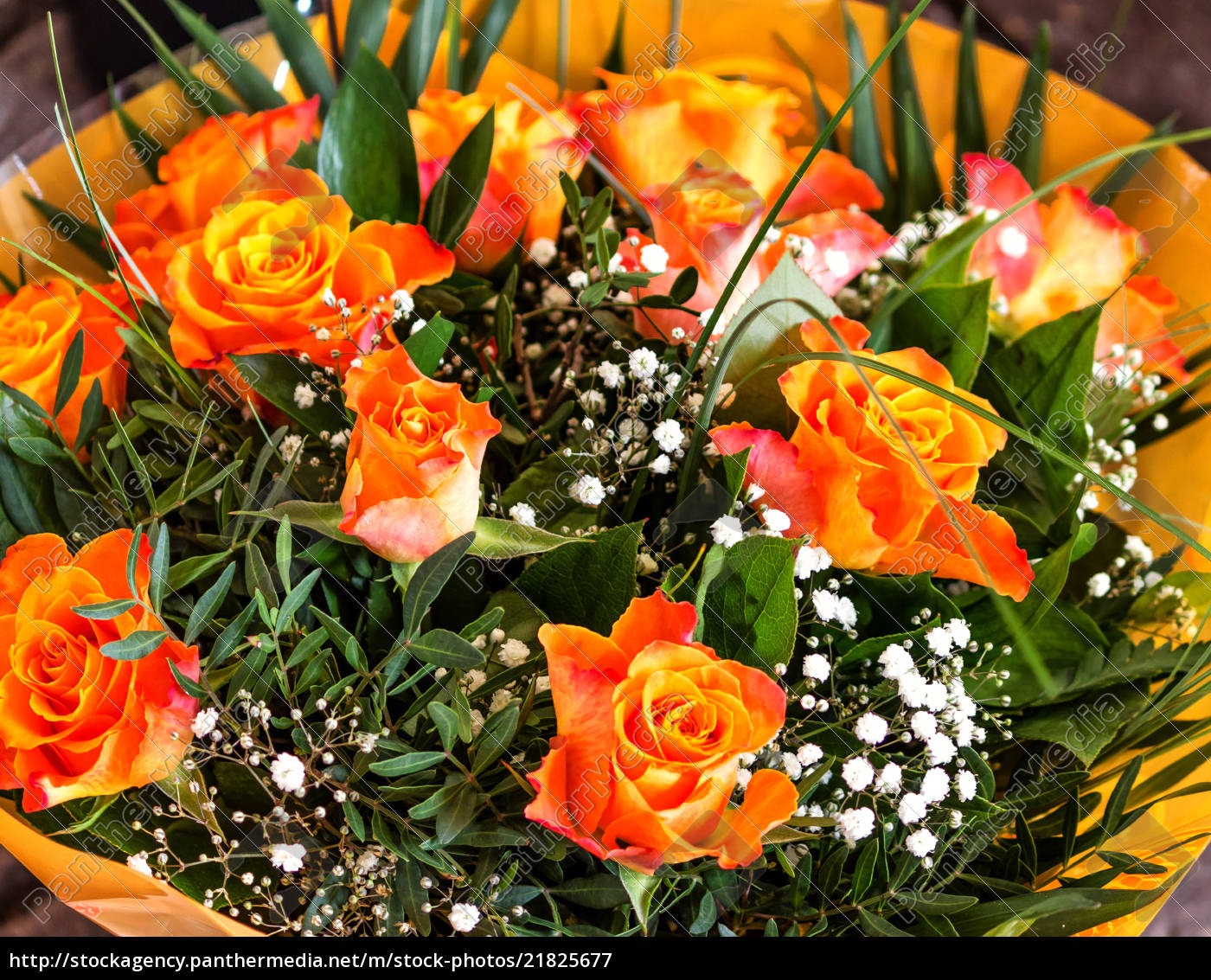 Blumenstrauss Mit Orange Golden Rosen Lizenzfreies Bild Bildagentur Panthermedia