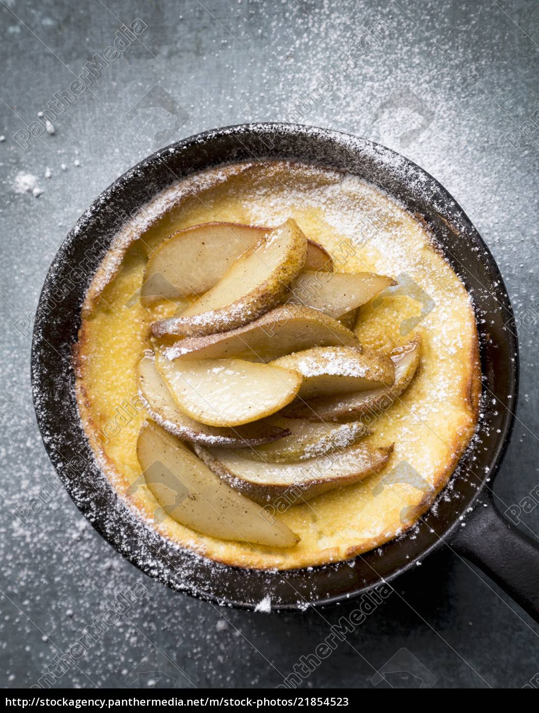 Pfannkuchen mit Quark Birnen und Puderzucker - Stockfoto - #21854523 ...