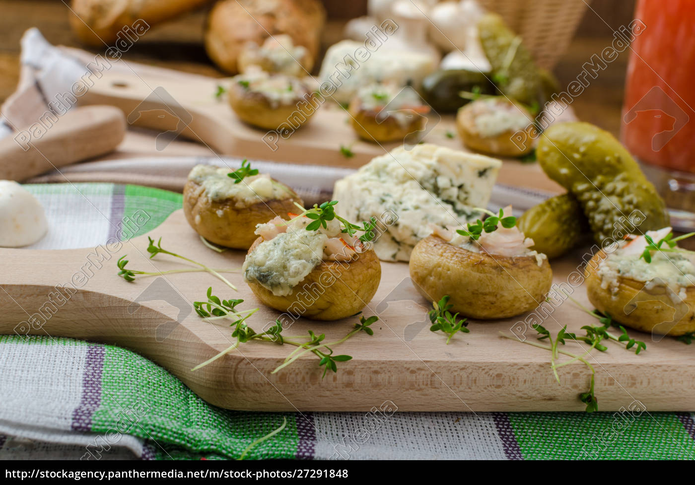 Pilze gefüllt mit Käse - Lizenzfreies Foto - #27291848 | Bildagentur ...