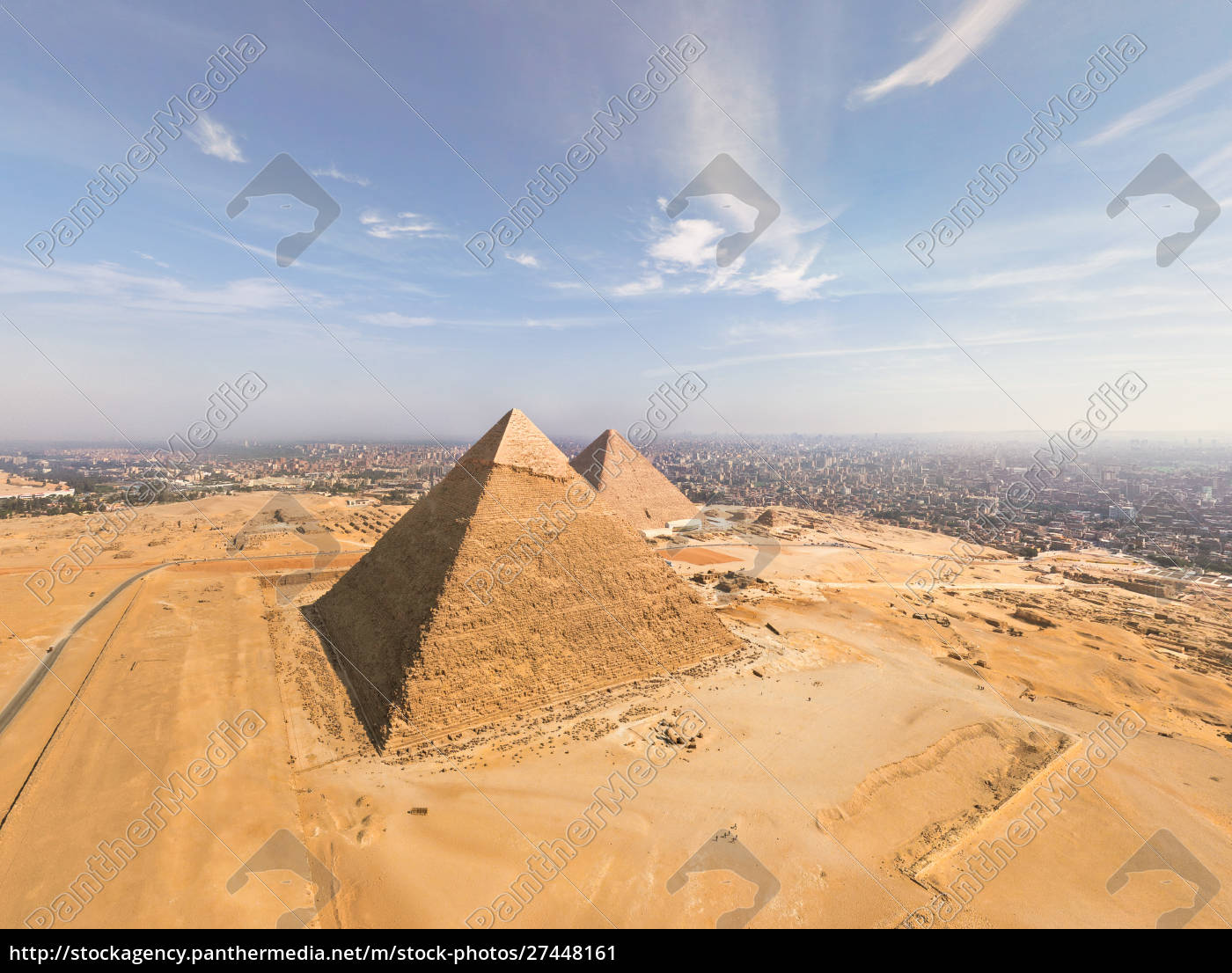 Aerial view of the Great Pyramids of Giza in Egypt - Stockfoto ...