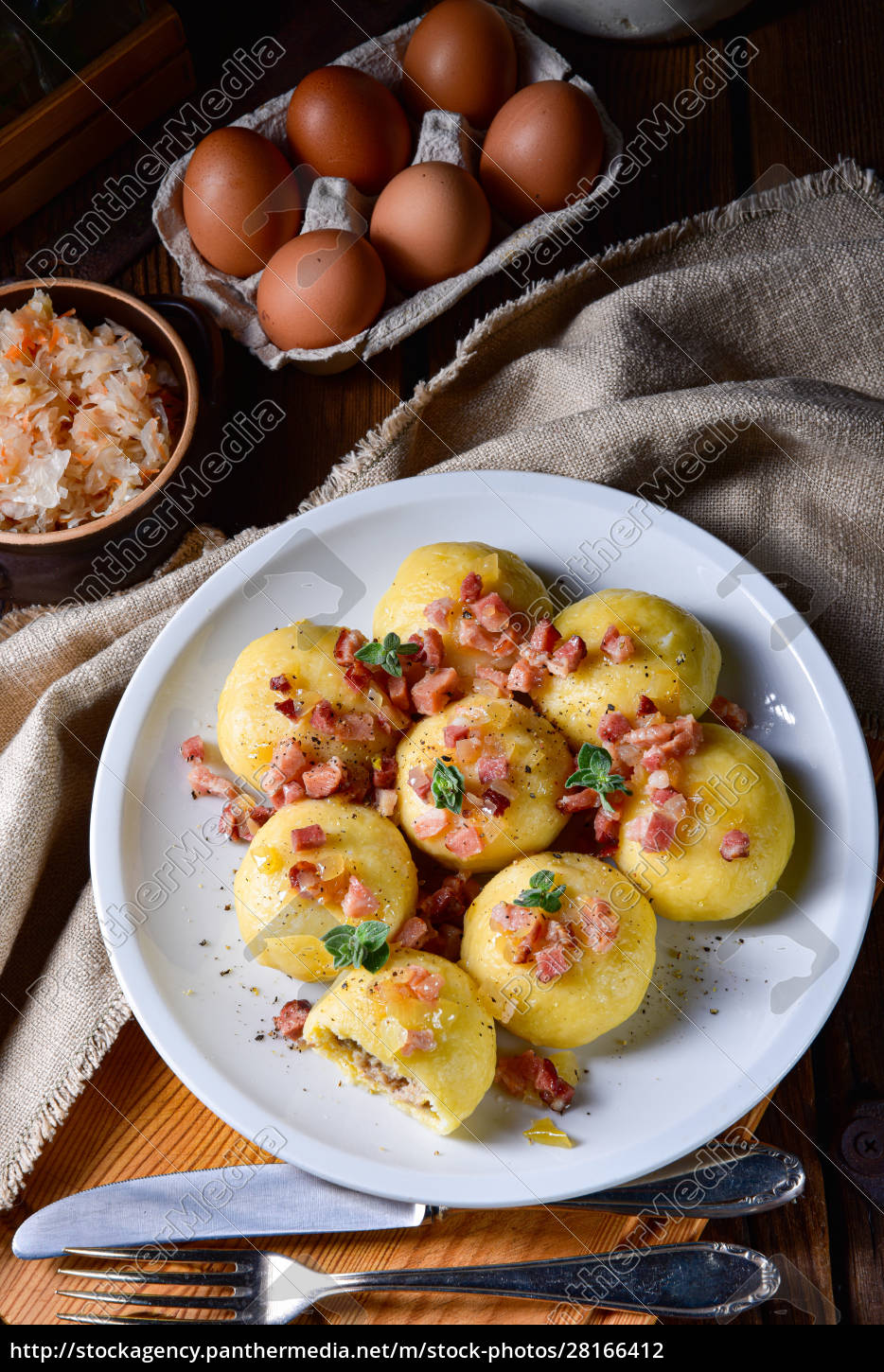 Polnische Knödel mit Fleisch- und - Lizenzfreies Foto - #28166412 ...