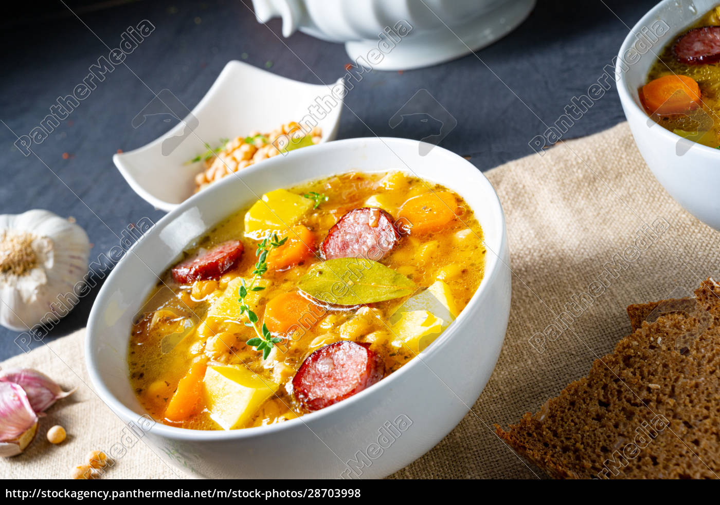 Herzhafte Erbsensuppe nach Oma Rezept - Stock Photo - #28703998 ...